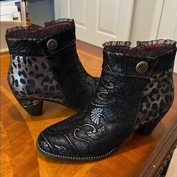 L’Artiste Black Lace Trim Heeled Boots - Picture 6 of 15